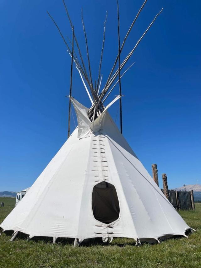 バブ Montana Old West Cabinsゲストハウス エクステリア 写真